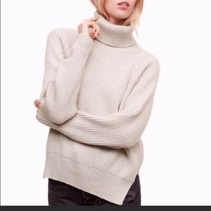 Aritzia Wilfred Lin Turtleneck Sweater